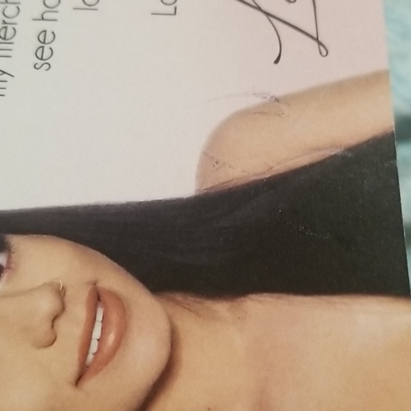 Les Do Makeup Post Card - Picture 6 of 8